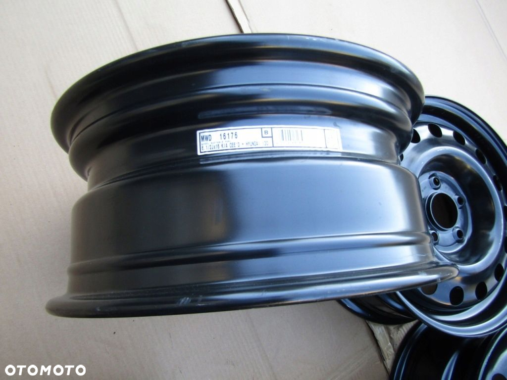 4x Felgi 16 Hyundai i30 I II Kia Ceed I II Venga 6,5j 5x114,3 ET51 - 13