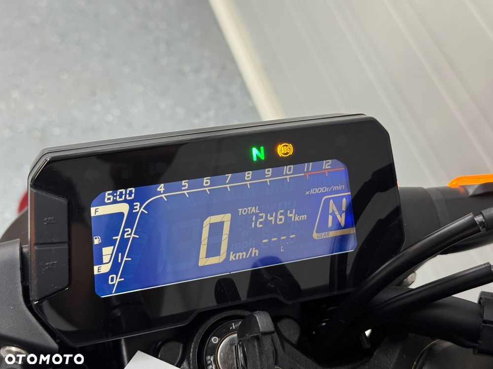 Honda CB - 23