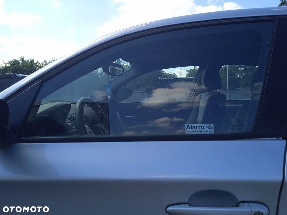 Szyba Lewych Prawych Przednich Tylnych Drzwi BMW E87 - 2