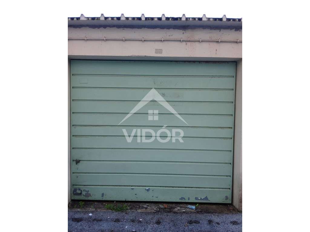 Garagem Box na Rua Joaquim Sottomayor - Grande imagem: 2/5