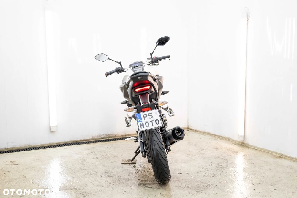 Yamaha MT - 7