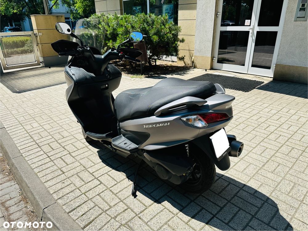 Suzuki Burgman - 8