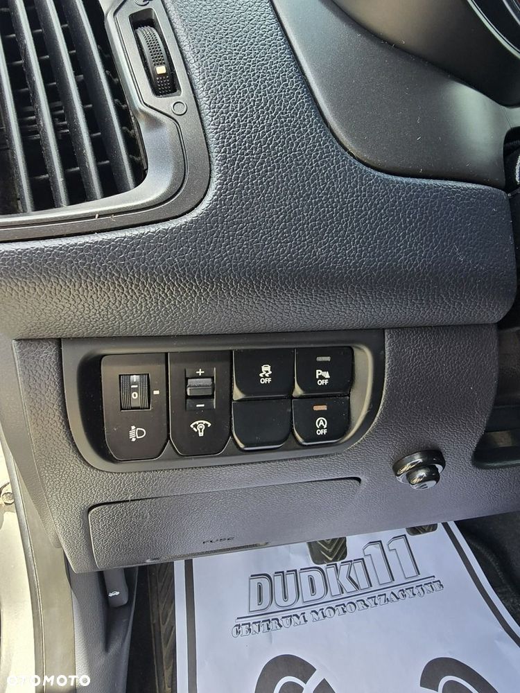 Kia Rio - 15