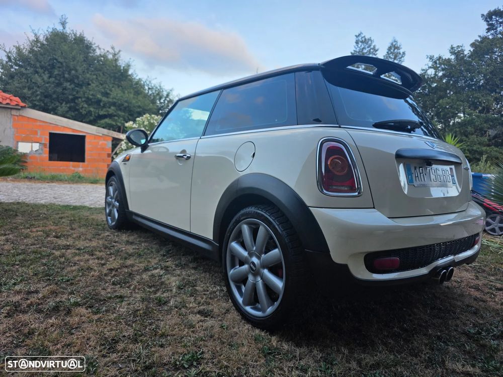 MINI 3 Portas Cooper D - 2