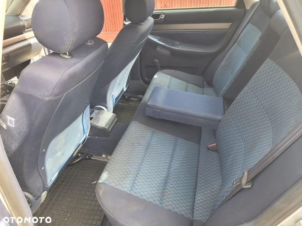 Audi A4 Limousine 2.4 - 9