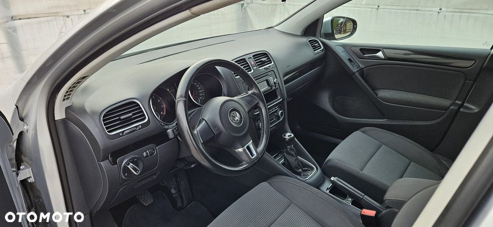 Volkswagen Golf 1.6 Comfortline - 8