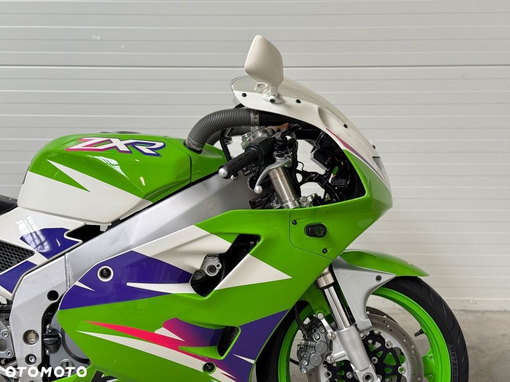 Kawasaki ZXR - 11