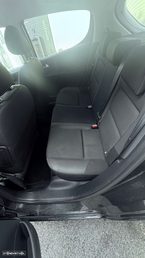 Peugeot 207 1.4 VTi Active - 10