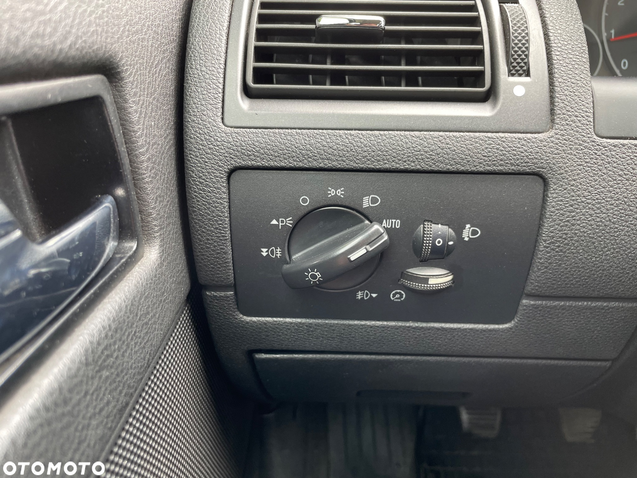 Ford Mondeo 1.8 Ghia - 22