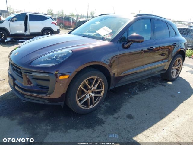 Porsche Macan - 1