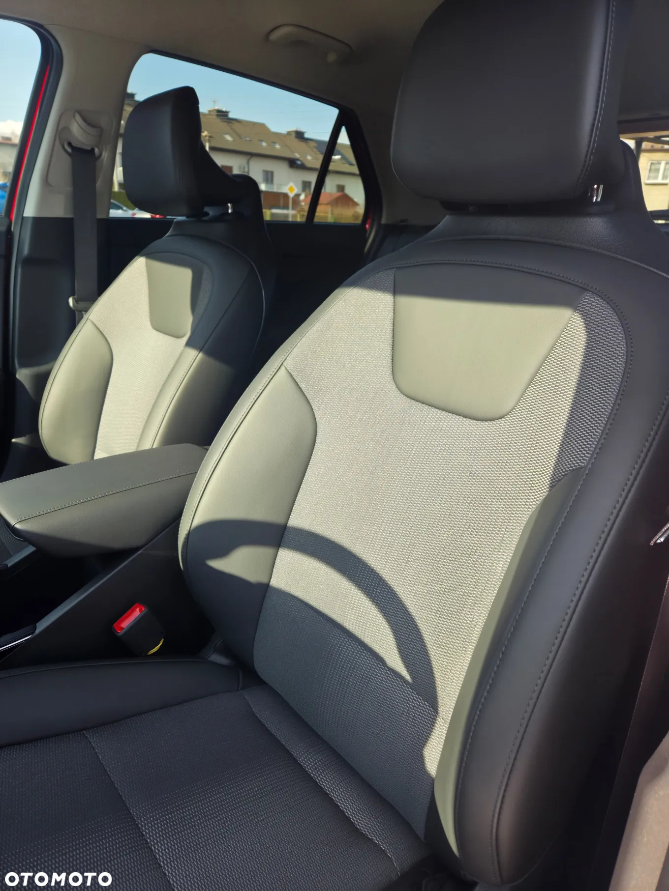 Kia Niro 1.6 GDI Hybrid Business Line - 13