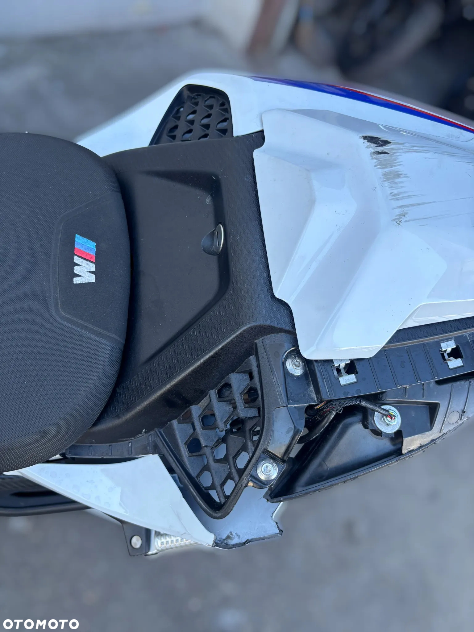 BMW S - 26