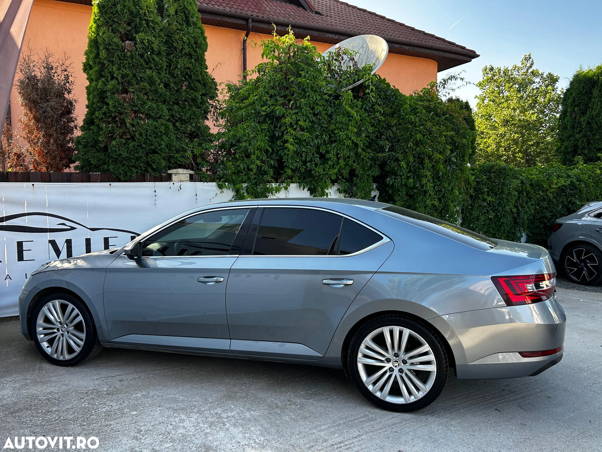 Skoda Superb 2.0 TDI DSG 4X4 Sportline - 18