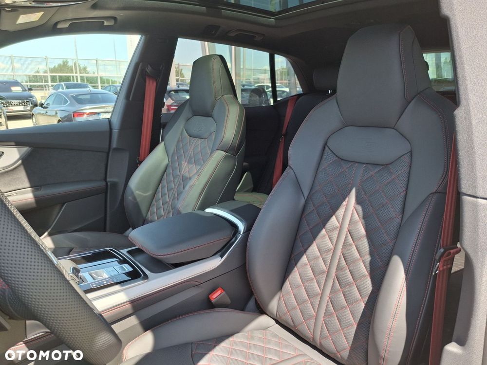 Audi Q8 - 26
