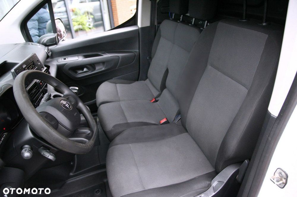 Toyota Proace City - 15