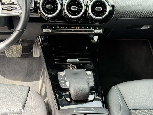 Mercedes-Benz A 250 e Style Plus - 21