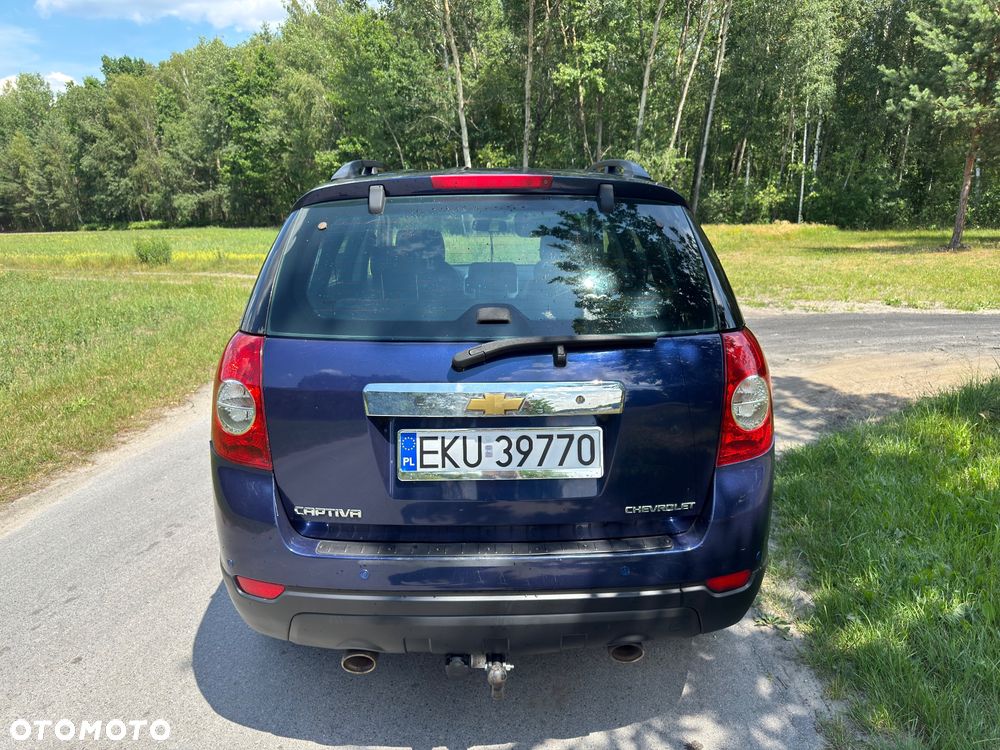 Chevrolet Captiva 2.4 LS 5os - 5