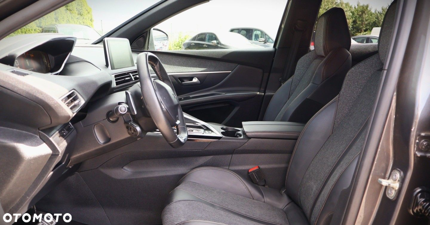 Peugeot 3008 - 11