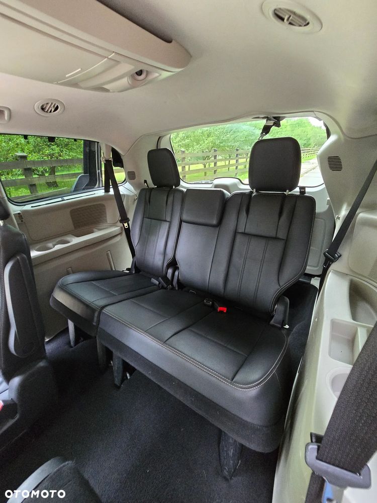 Lancia Voyager 2.8 CRD16v Gold - 22