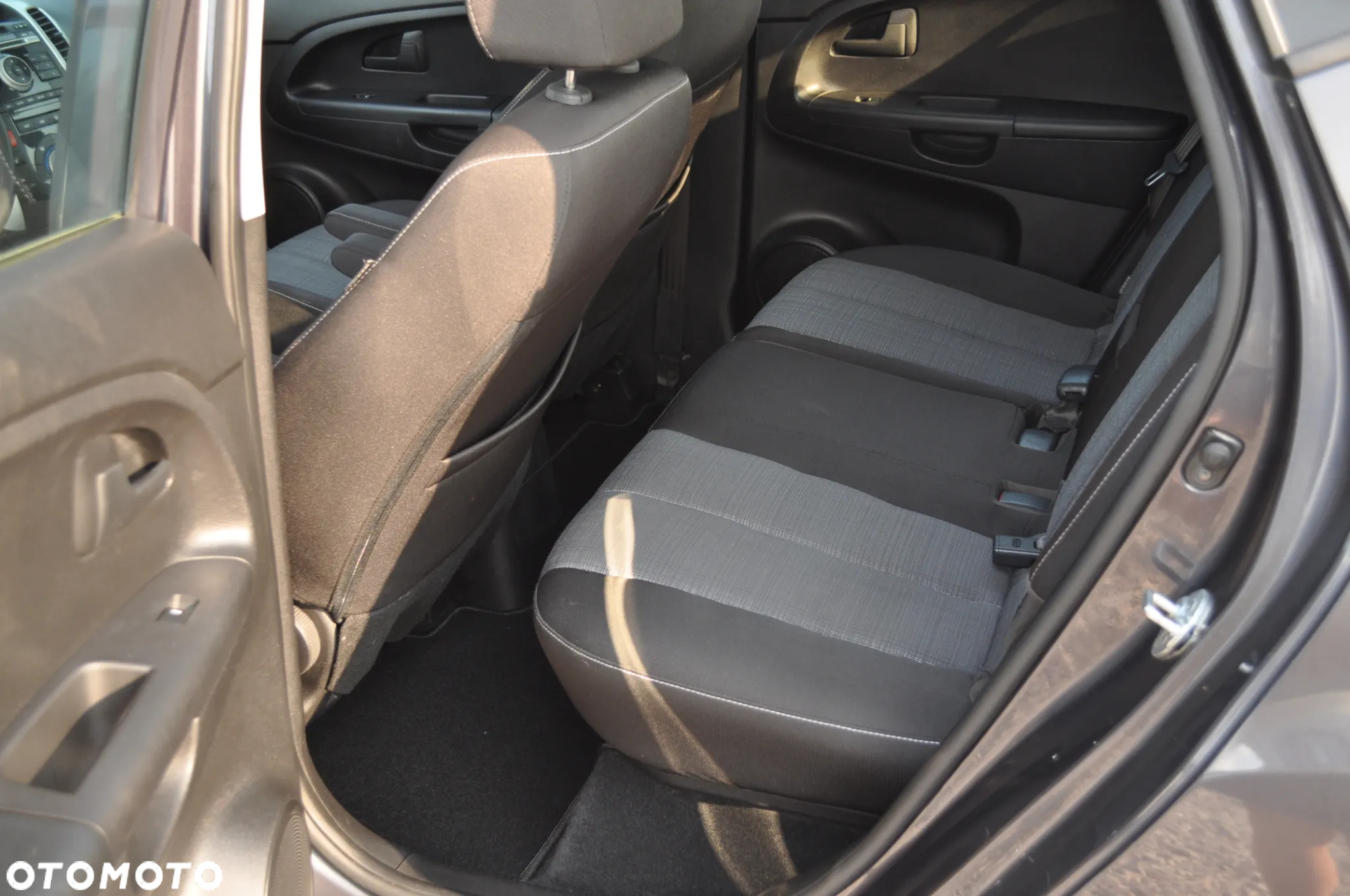 Kia Venga 1.6 CVVT Dream Team Edition - 25