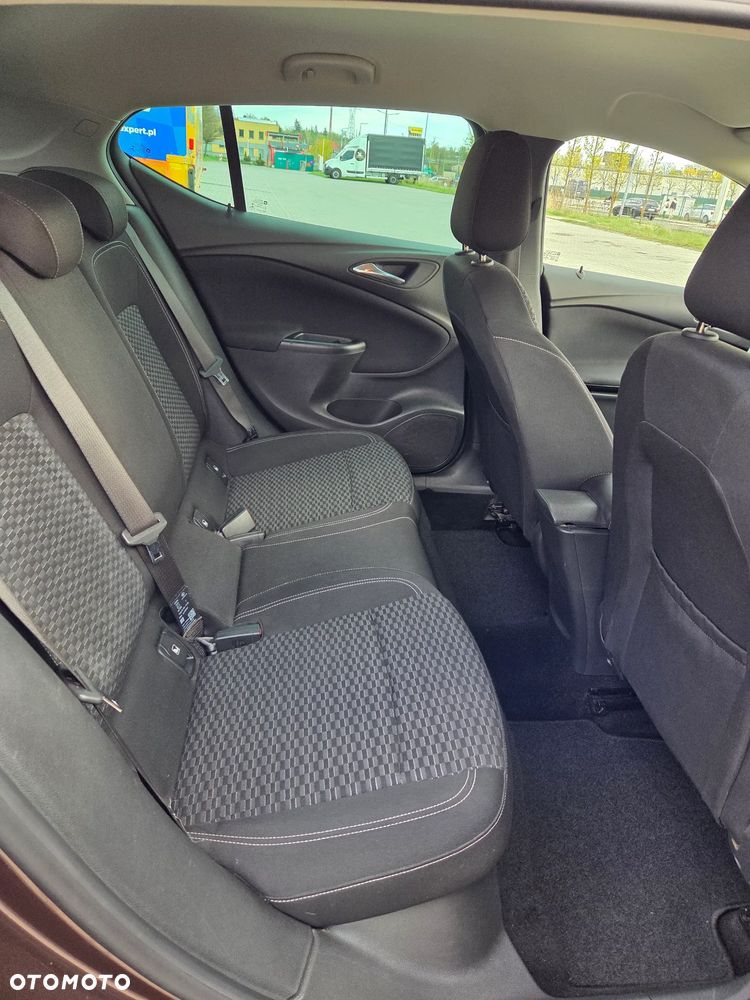 Opel Astra 1.4 T GPF Dynamic - 7