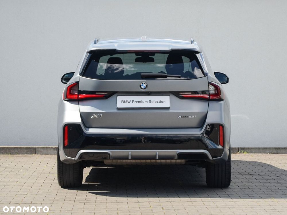 BMW X1 xDrive23i mHEV M Sport - 11