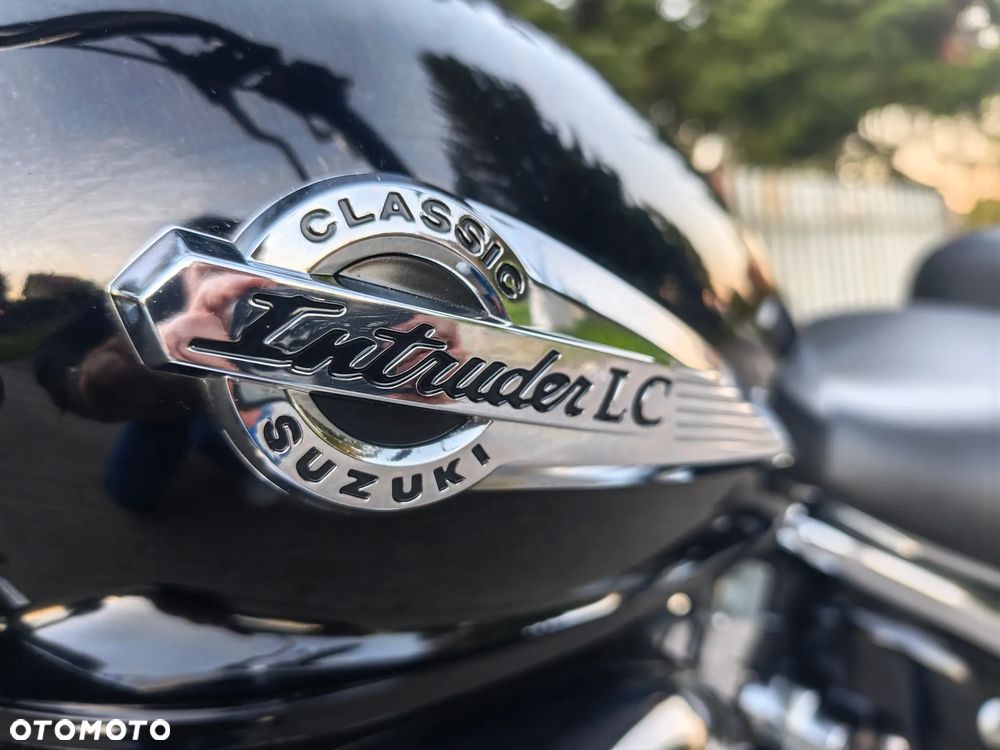 Suzuki Intruder - 18