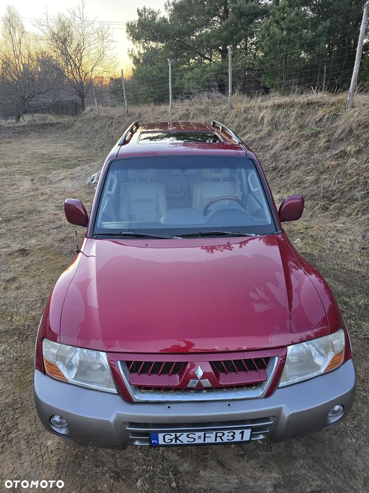 Mitsubishi Montero - 10
