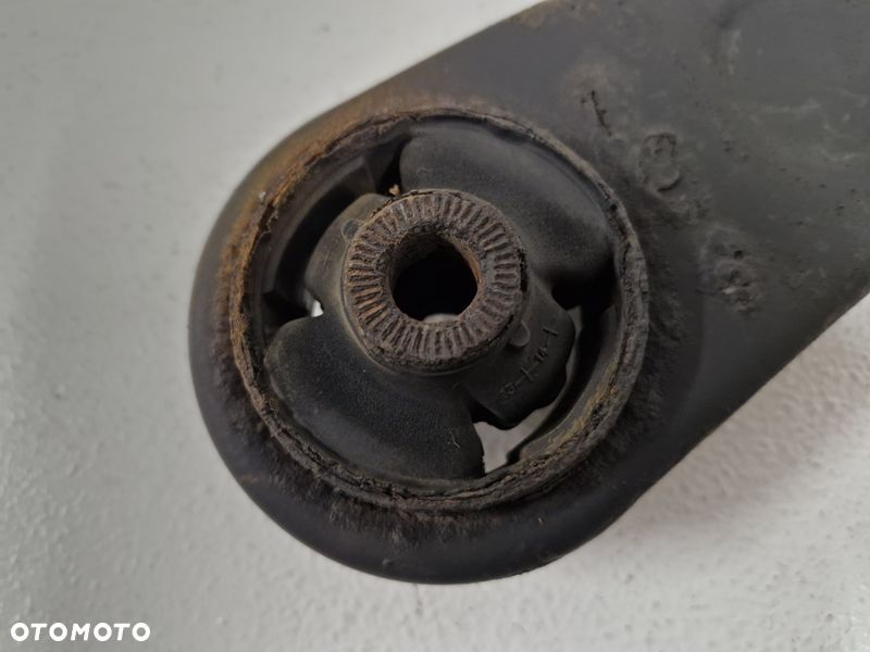 KIA PRO CEED II 2 1.6 CRDI WAHACZ PRAWY PRZÓD - 2