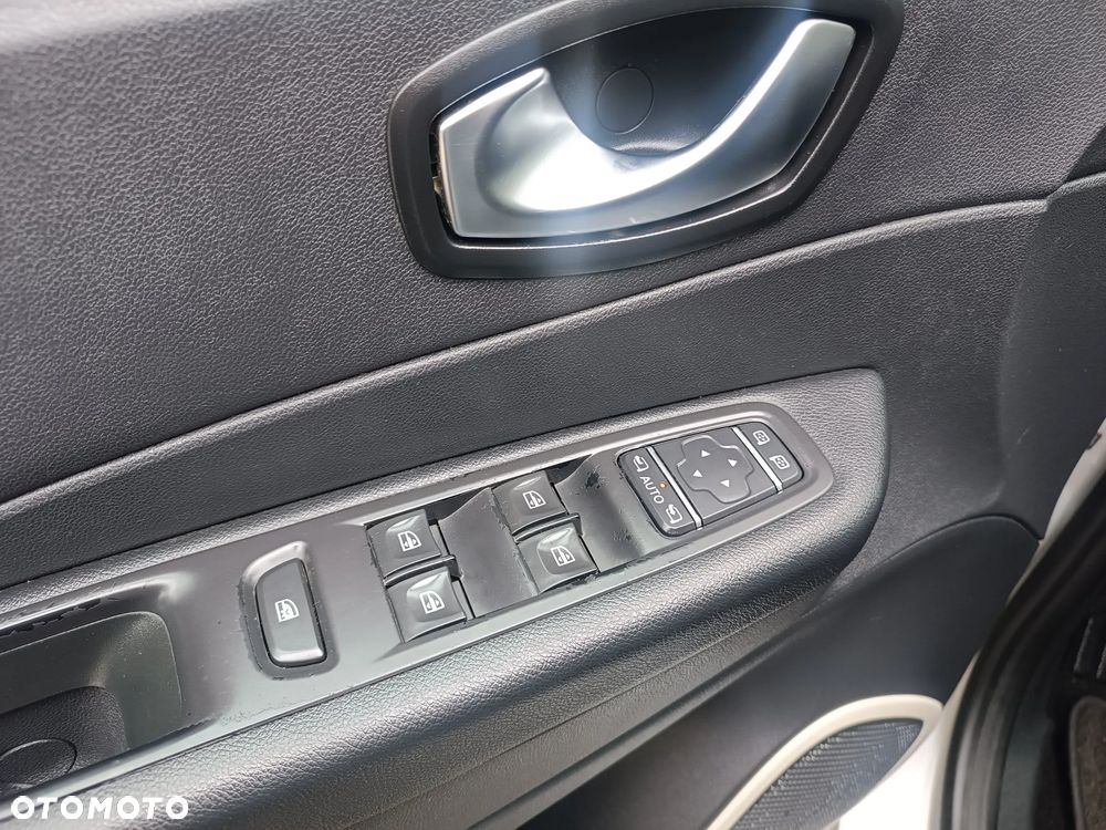 Renault Captur - 12
