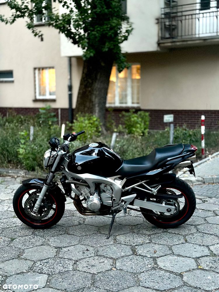 Yamaha FZ6 - 2