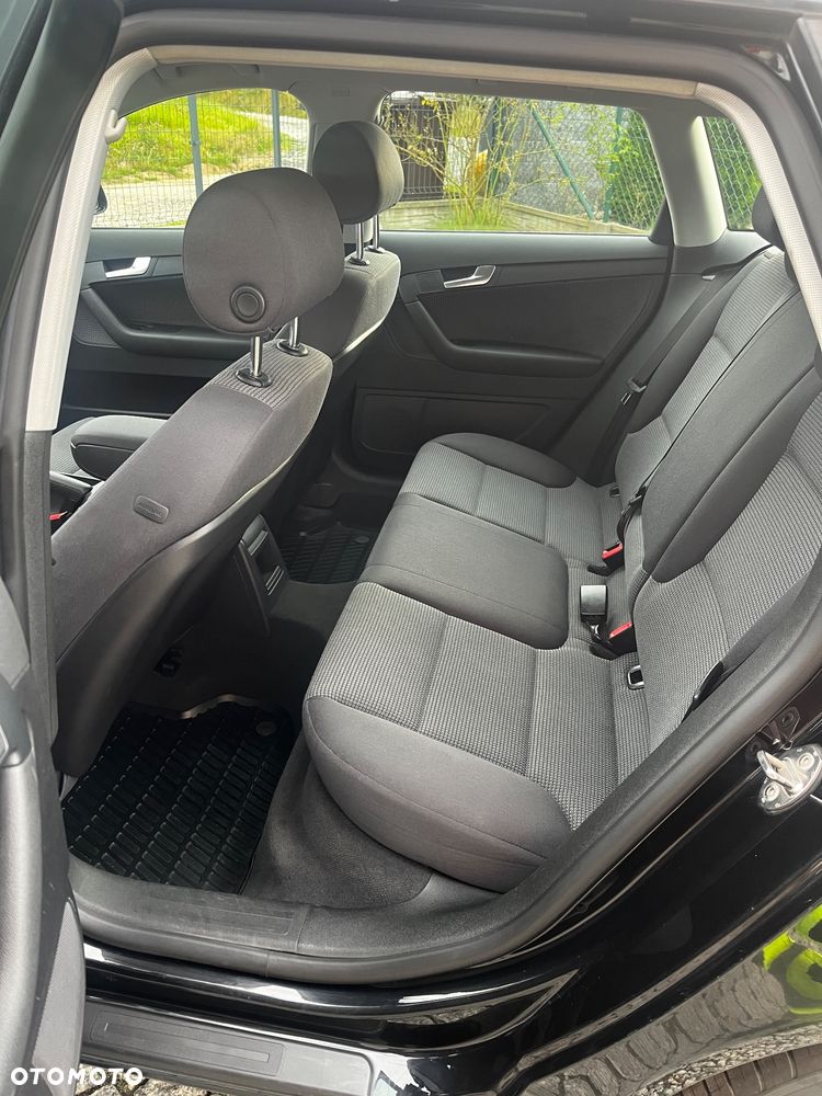Audi A3 Sportback 1.6 FSI Attraction - 11