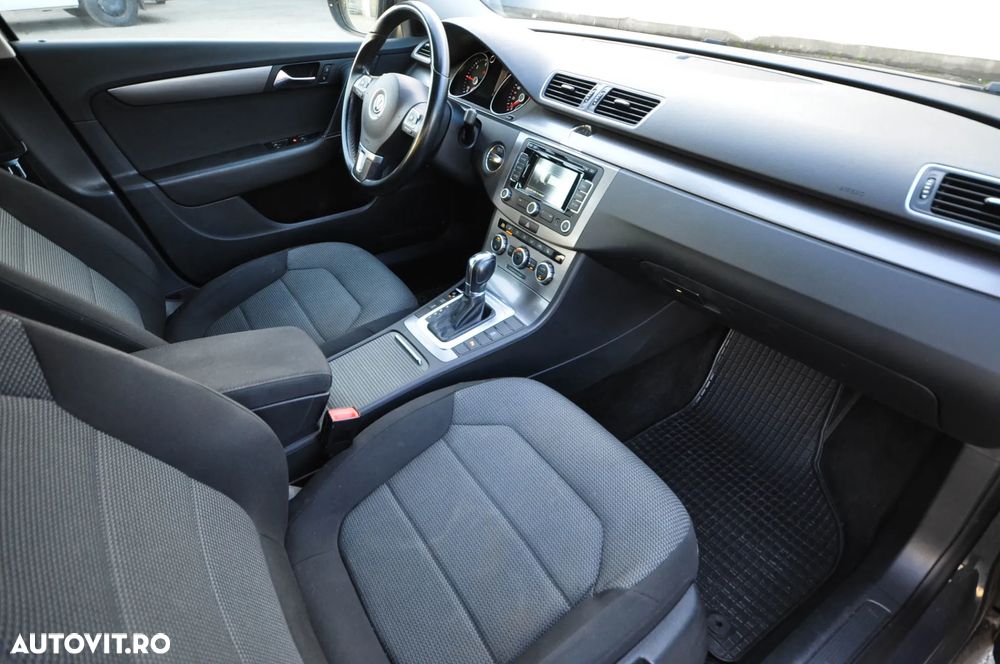 Volkswagen Passat Variant 2.0 TDI 4Motion BlueMotion Technology Highline DSG - 11