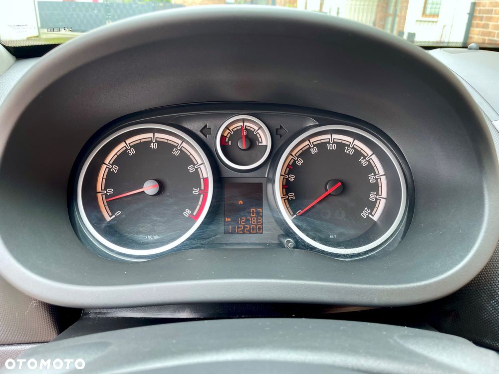 Opel Corsa - 11