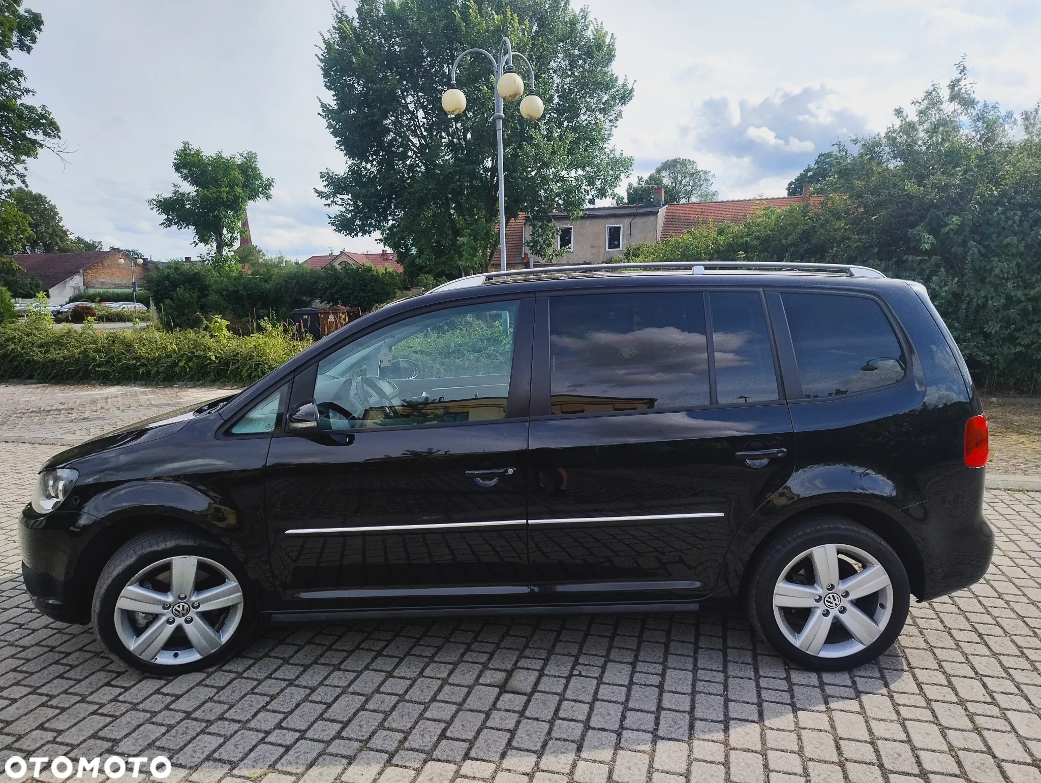 Volkswagen Touran 2.0 TDI DPF DSG Highline - 6