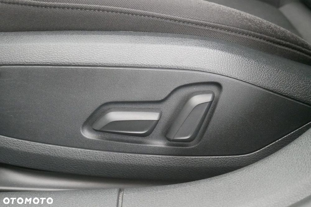 Audi A4 Avant - 31