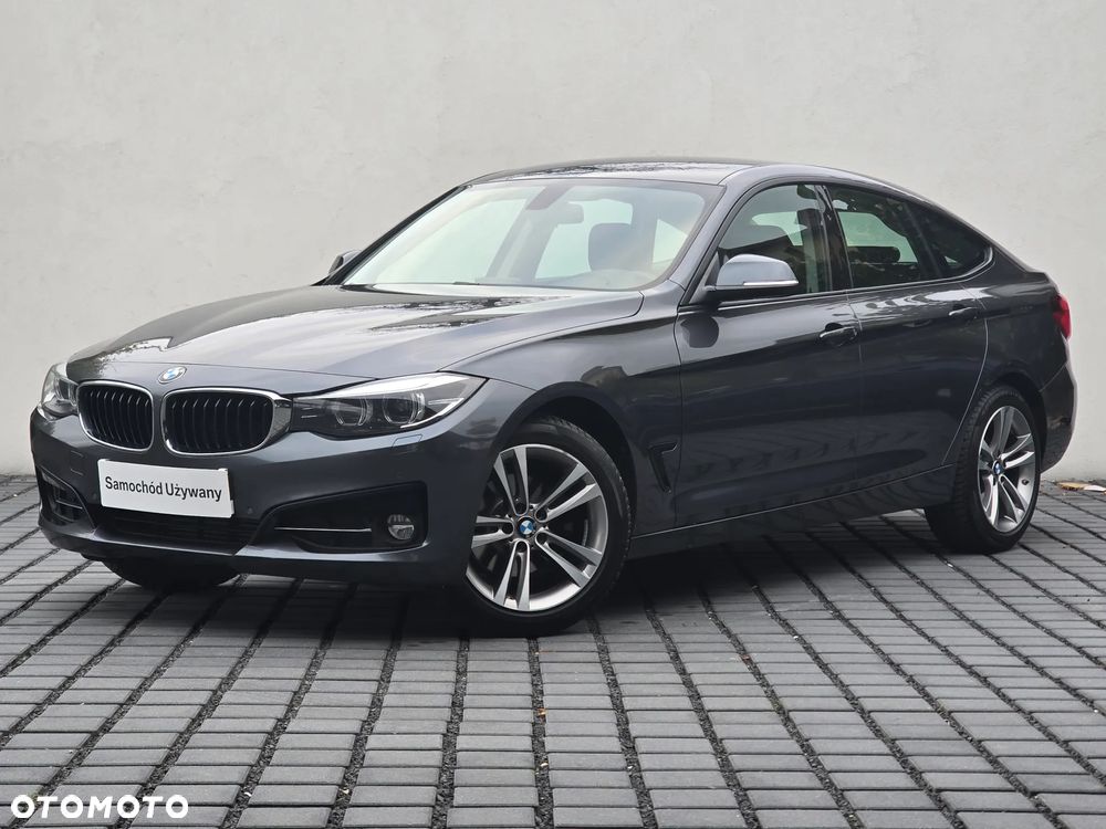 BMW Seria 3 320d xDrive Sport Line