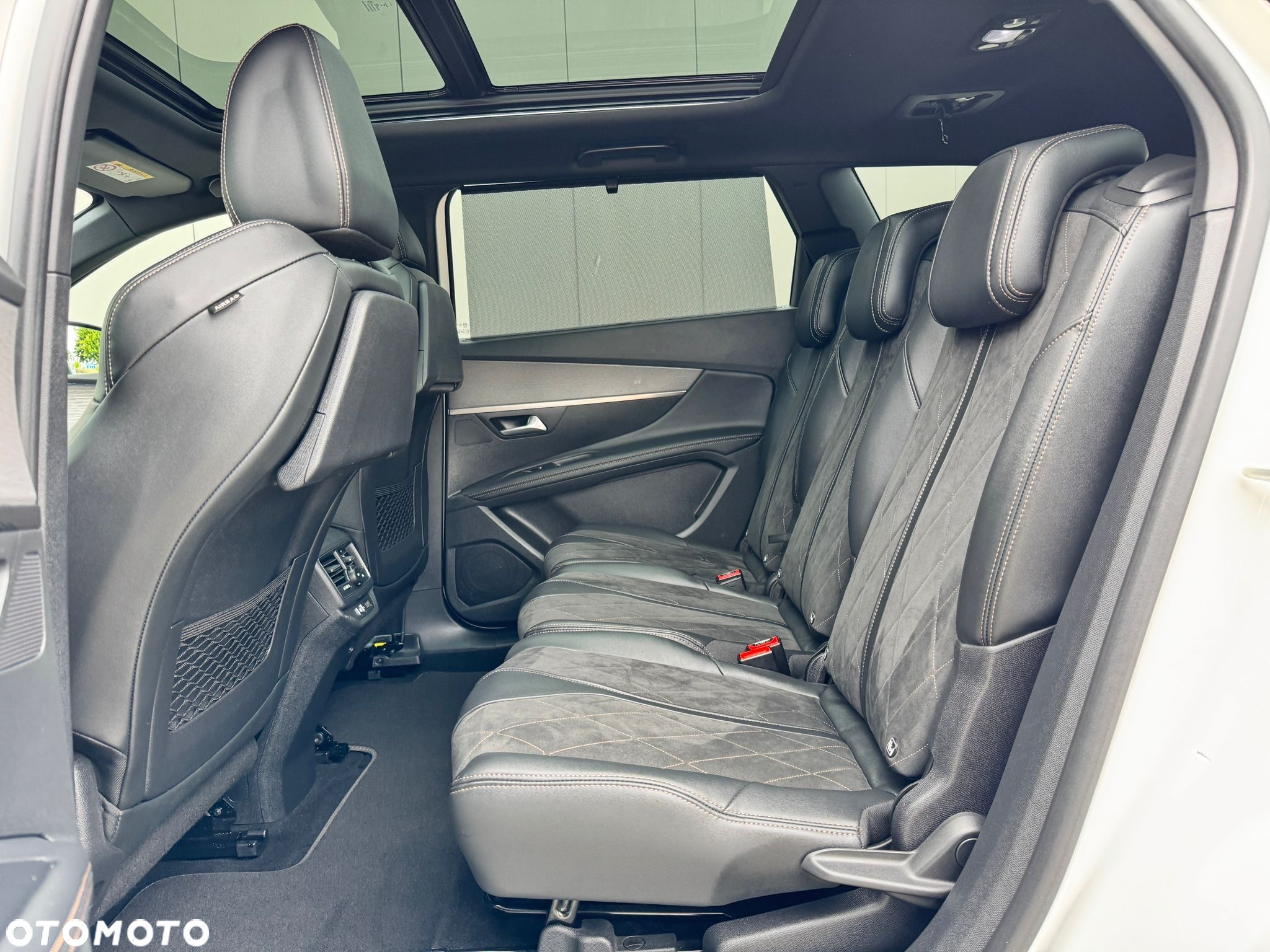 Peugeot 5008 BlueHDI 180 EAT8 GT Pack - 4