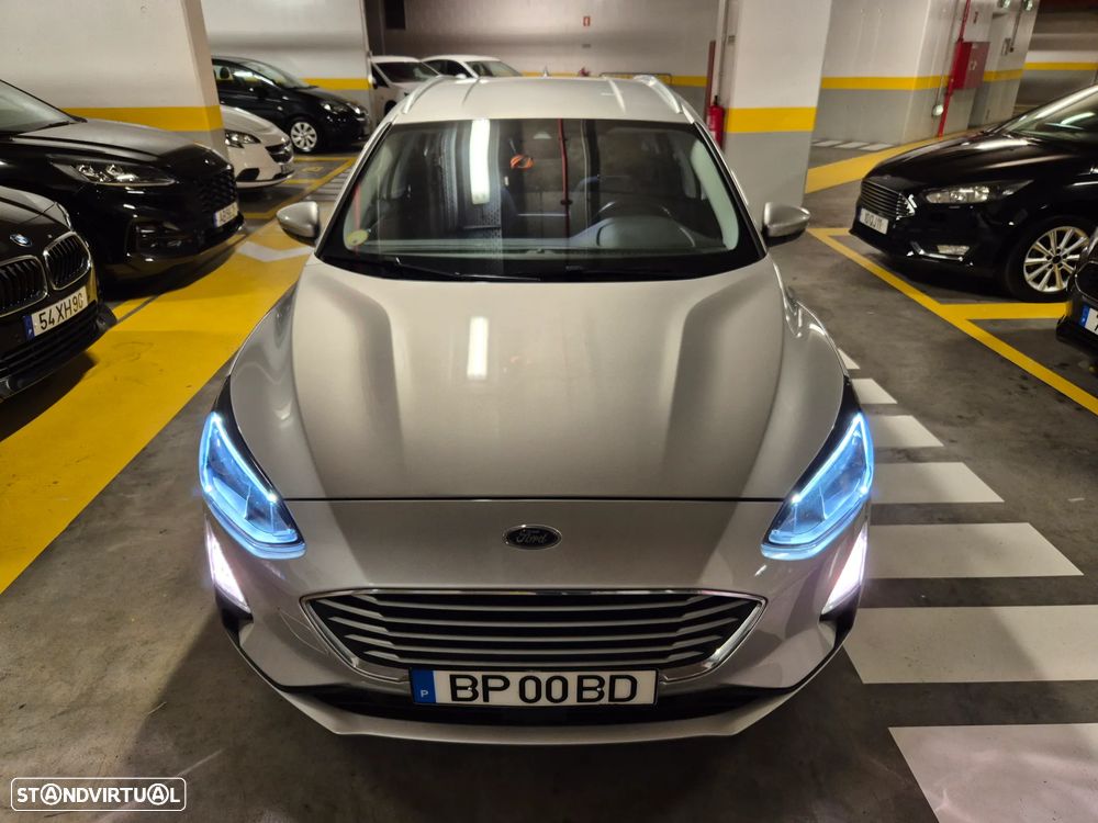 Ford Focus SW 1.5 EcoBlue S&S Aut. TITANIUM - 4