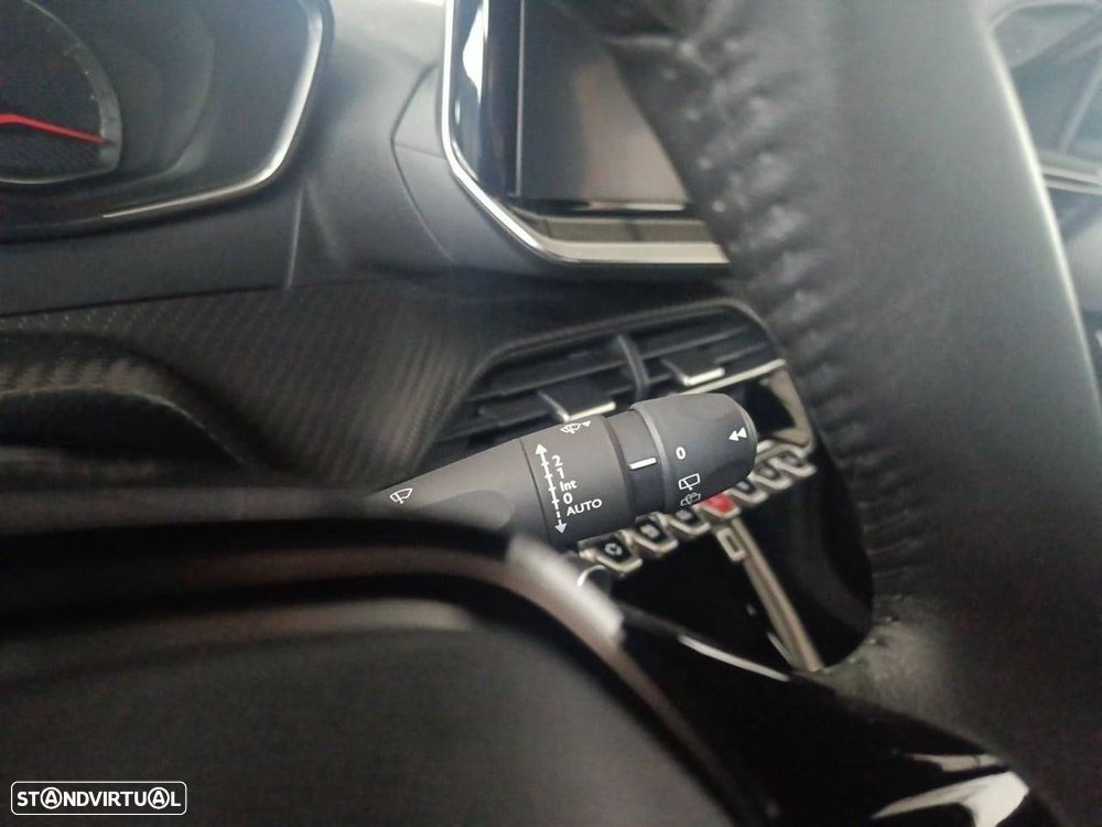 Peugeot 2008 1.2 Style - 15