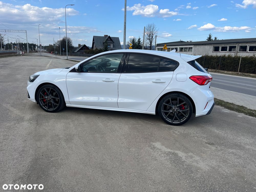 Ford Focus 2.3 EcoBoost S&S ST - 3