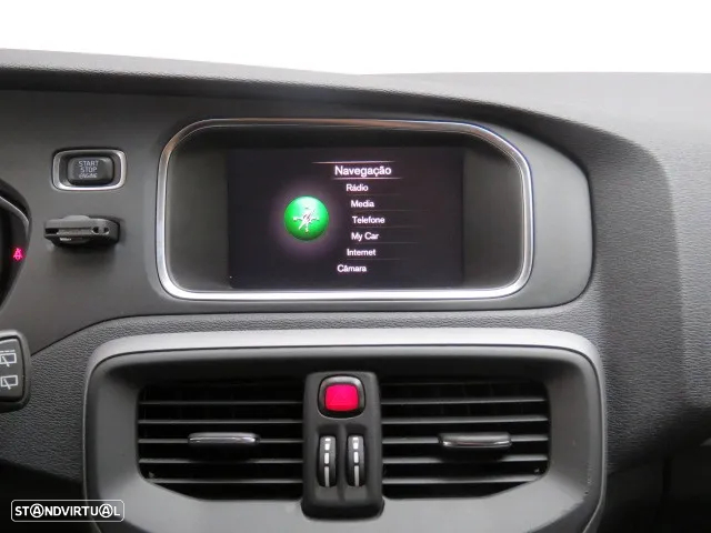 Volvo V40 2.0 D3 Momentum - 16
