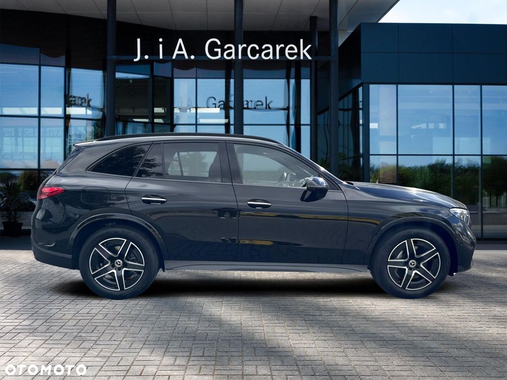 Mercedes-Benz GLC - 7