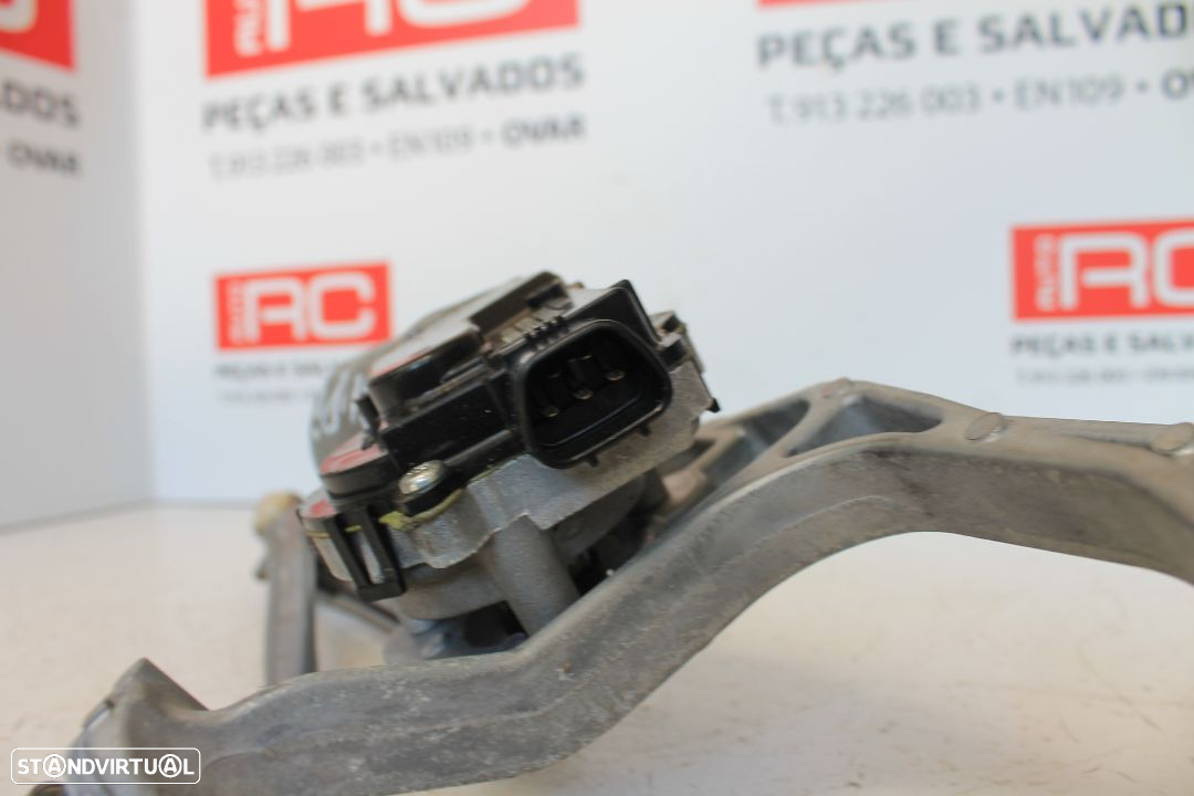 Limpa Para Brisas Toyota Auris de 2014 - 5