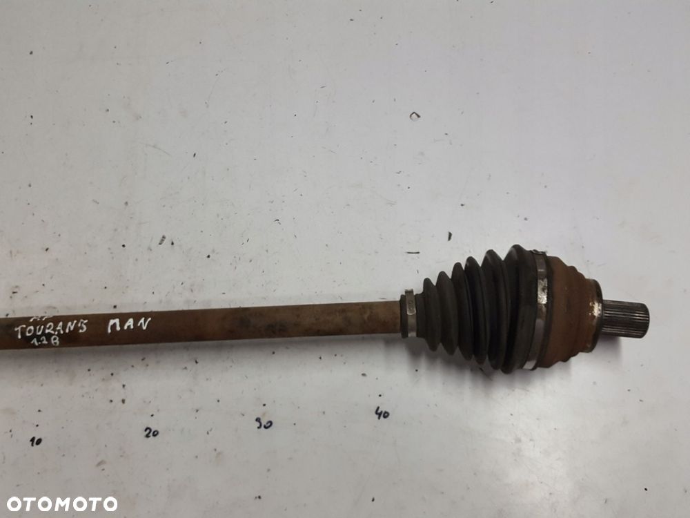 VW TOURAN 3 III 5T 15r- 1.2 TSI PÓŁOŚ PRAWA PRZÓD MANUAL - 3