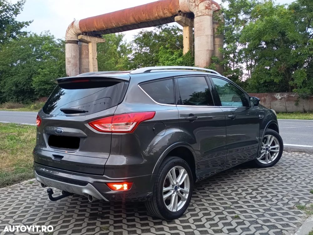 Ford Kuga - 4