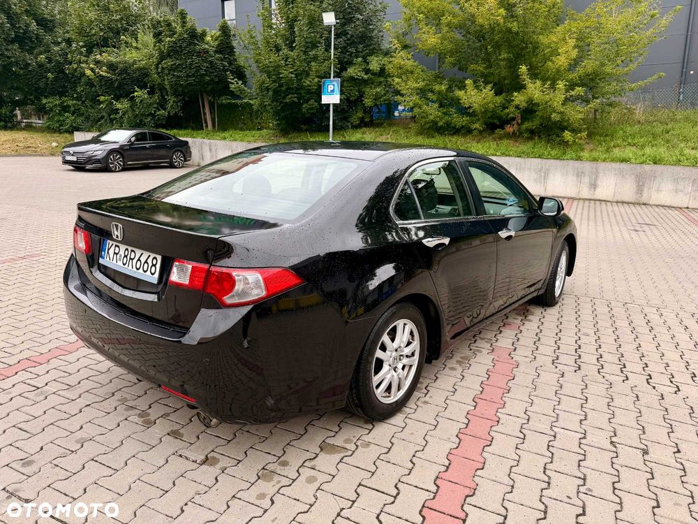 Honda Accord - 4