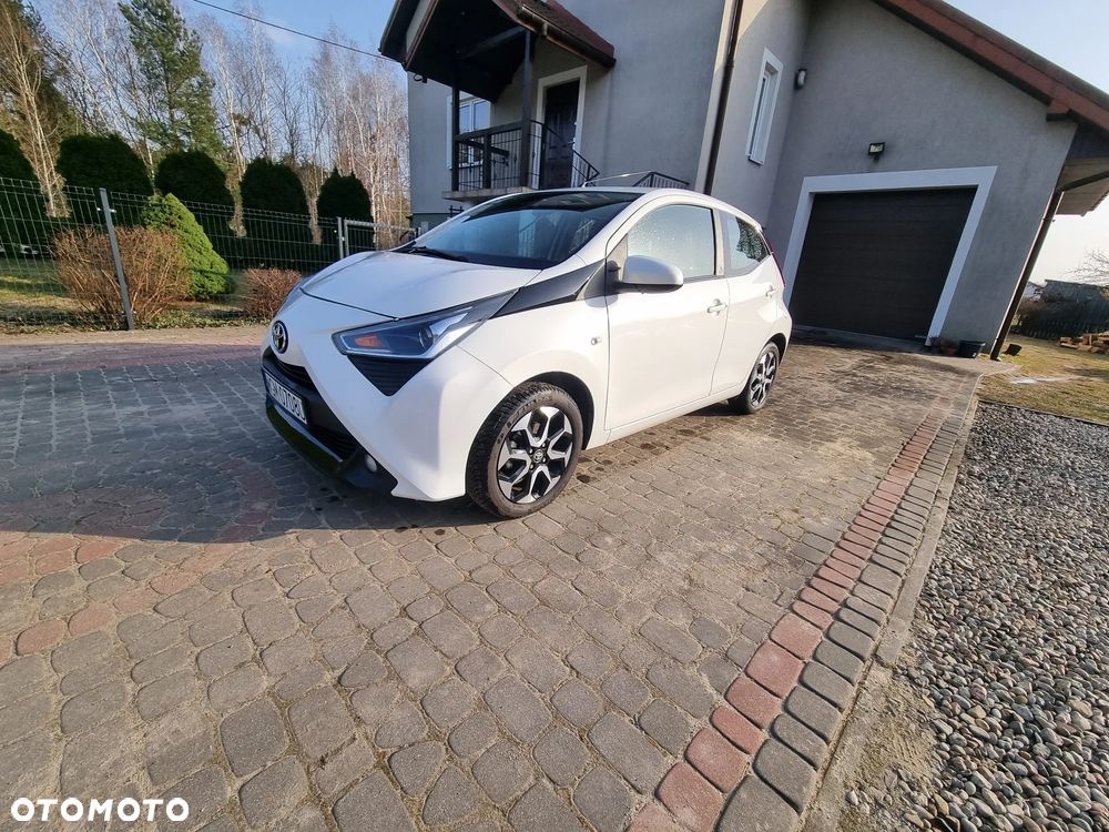 Toyota Aygo x-play Team Deutschland - 1