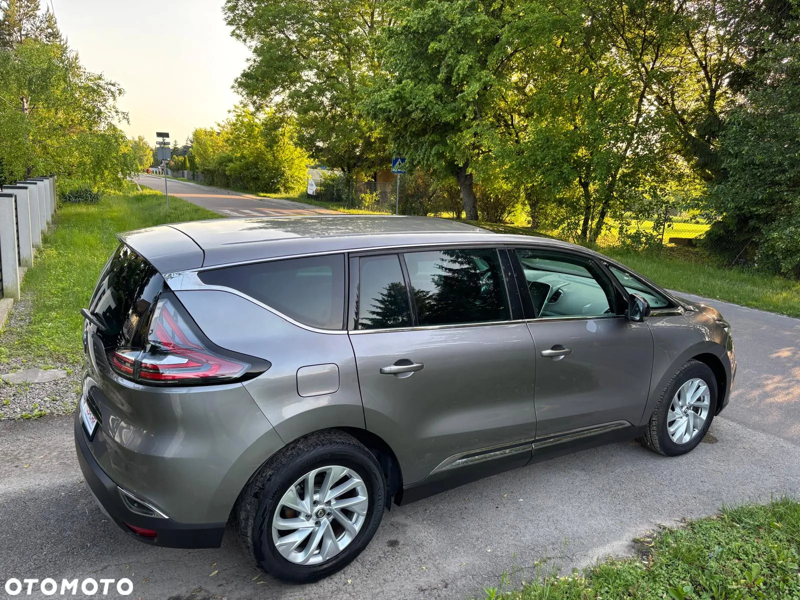 Renault Espace 1.6 dCi Energy Initiale Paris EDC 7os - 6