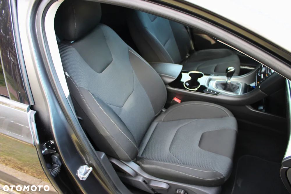 Ford Mondeo 2.0 TDCi STart-Stopp Titanium - 21